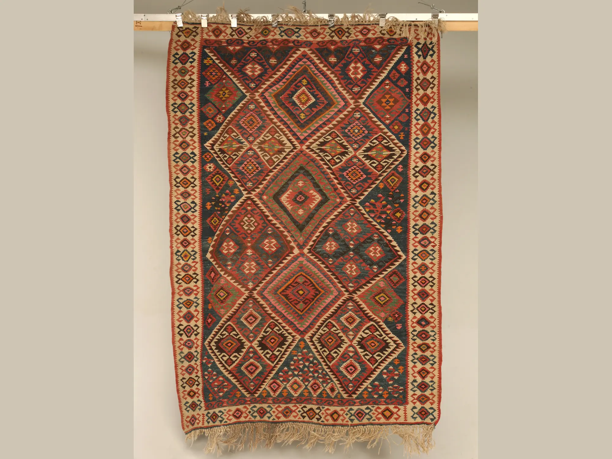 El dokuması antika halı ve kilim örneği 2
