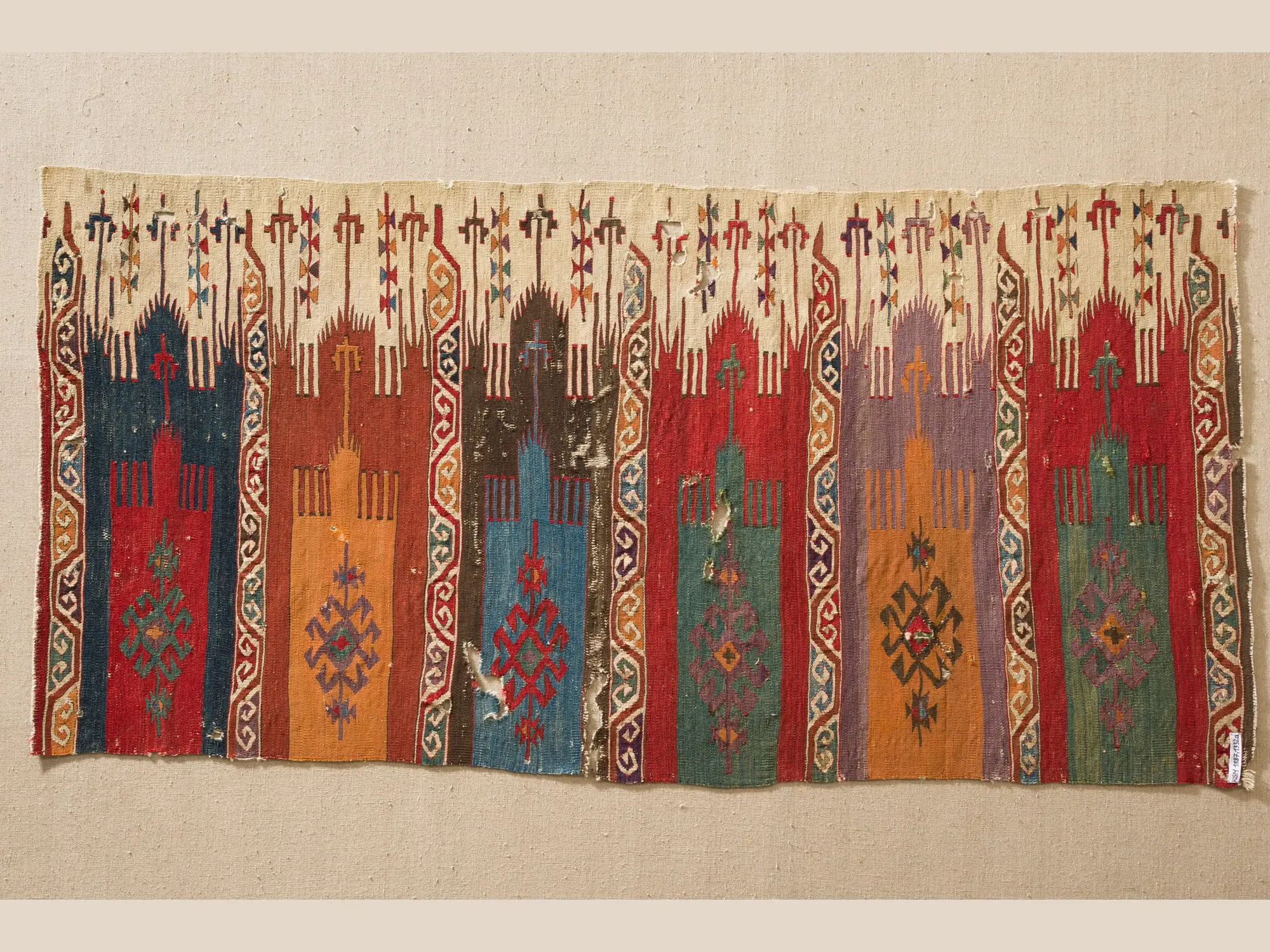 El dokuması antika halı ve kilim örneği 3